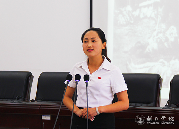 我校举行“中国心·中国梦”演讲比赛
