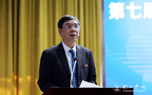 5、我校党委书记李树新、.JPG