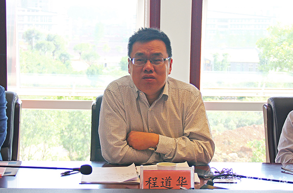 铜仁蔚蓝航空学校来我校洽谈合作办学事宜